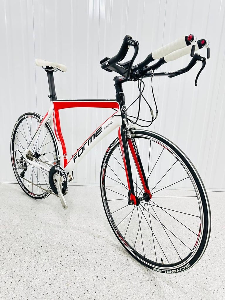 FORME ATT1.0 Time Trail Road Bike Size/M  Virtually New Condition