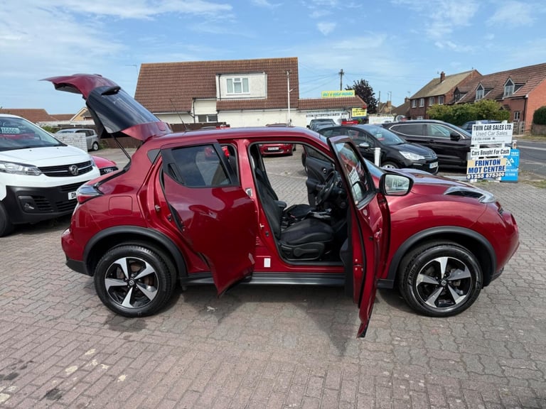 2018 Nissan Juke 1.6 Bose Personal Edition Euro 6 5dr HATCHBACK Petrol Manual