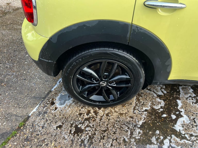 2011 MINI Countryman 1.6 One Euro 5 (s/s) 5dr HATCHBACK Petrol Manual