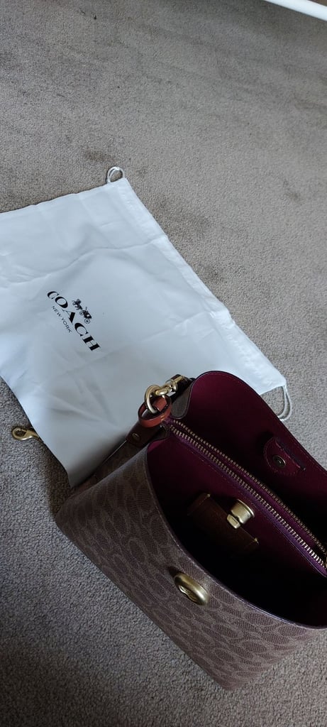 image for Coach ladies bucket bag with extra strap