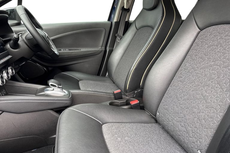 2022 Renault Zoe R135 EV50 52kWh Iconic Auto 5dr (Boost Charge) Hatchback ELECTRIC Automatic