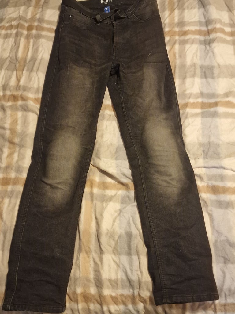 Motorcycle jeans ce level 2 armour kness and hips 