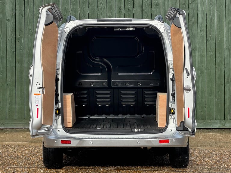 2022 Ford Transit Courier 1.0 EcoBoost Limited L1 Euro 6 5dr PANEL VAN Petrol Manual