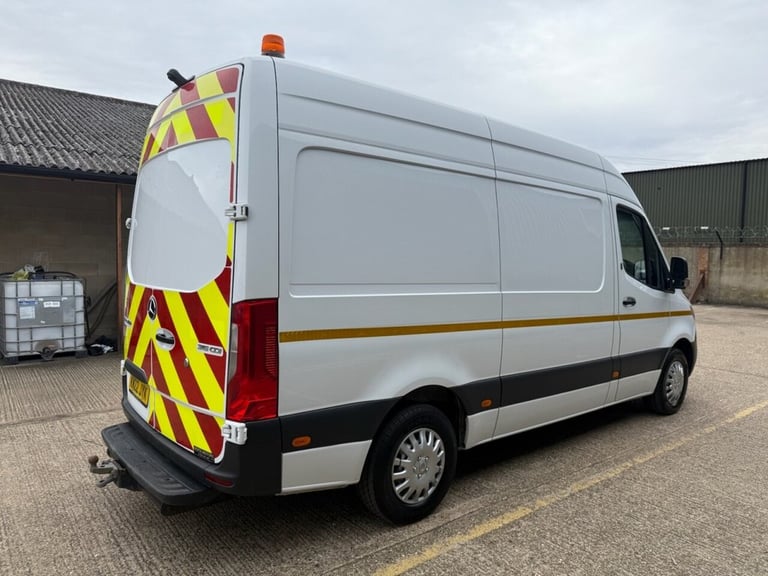 2022 Mercedes-Benz Sprinter 2.0 315 CDI Progressive Panel Van 5dr Diesel Manual RWD L2 H2 Euro 6 ...