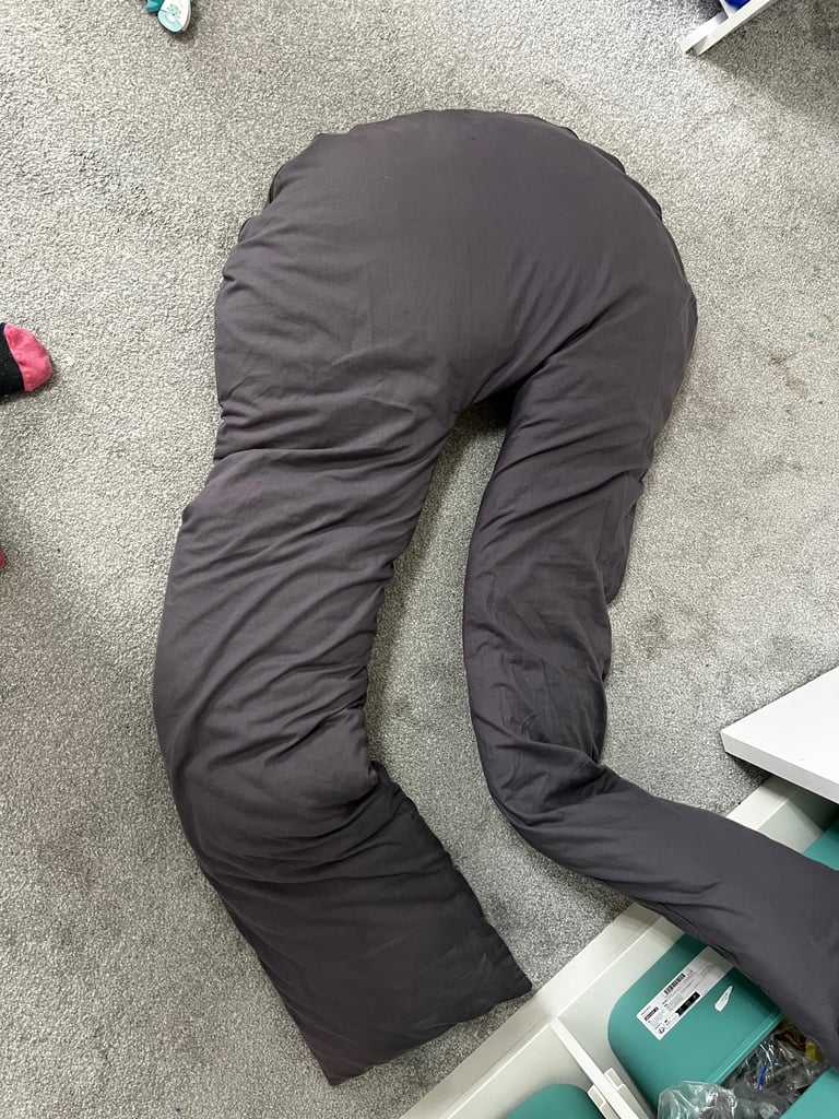 Maternity pillow