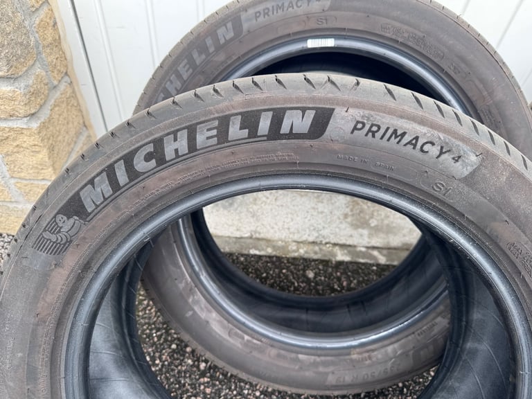Michelin Primacy 4s Tyres 235/50R19