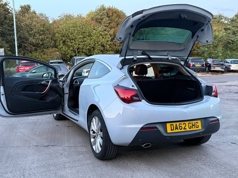 2012 Vauxhall Astra GTC 2.0 CDTi 16V SRi 3dr Auto HATCHBACK Diesel Automatic