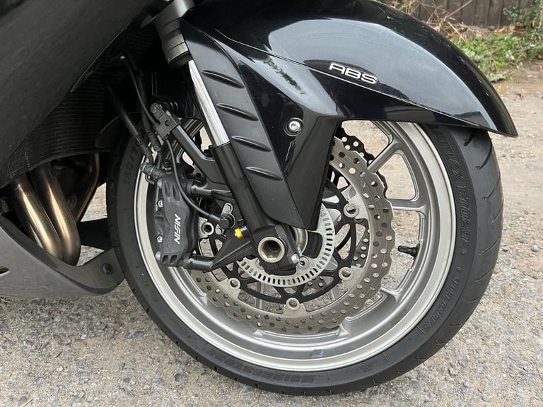 KAWASAKI ZZR1400 ABS, 2011(11), 20,552 MILES, FSH, STUNNING BIKE, EXTRAS, £4695