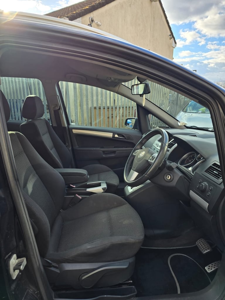 VAUXHALL ZAFIRA 1.9 CDTi SRi 2007
