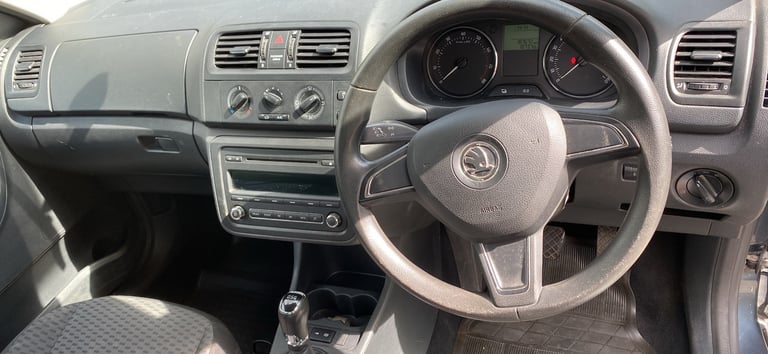2015 Skoda Fabia 1.2 TSI 105 SE 5dr DSG HATCHBACK Petrol Automatic