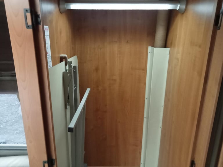 AUTO-TRAIL TRACKER EK SE 08 PLATE 