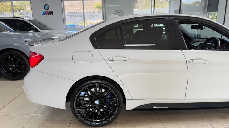 2015 BMW 3 Series 335d xDrive M Sport 4dr Step Auto SALOON DIESEL Automatic