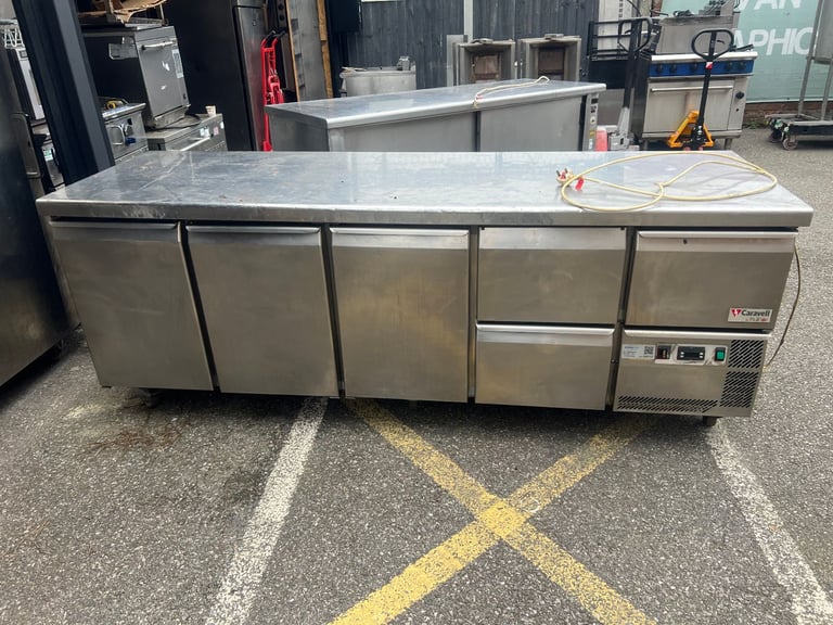 image for COMMERCIAL CATERING KITCHEN BENCH FRIDGE 2.35 CM LONG CAFE RESTAURANT KITCHEN