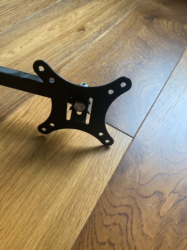 Wall mount for TV or computer monitor 
