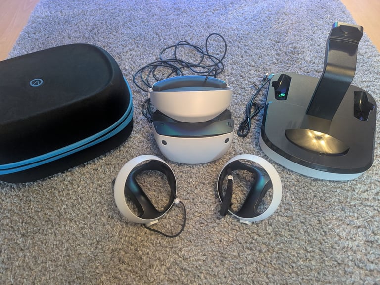 Playstation VR2 with stealth headstand/charger & carry case - immaculate hardly used