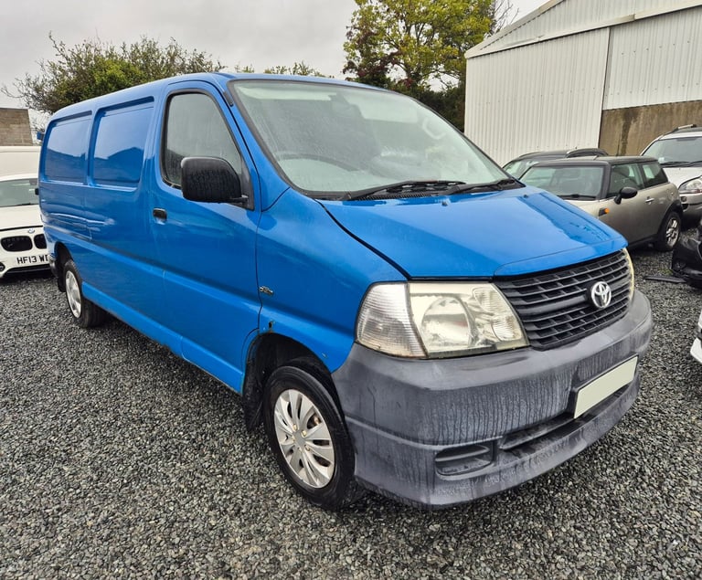 image for 2008 Toyota Hiace d4d BREAKING PARTS SPARES 