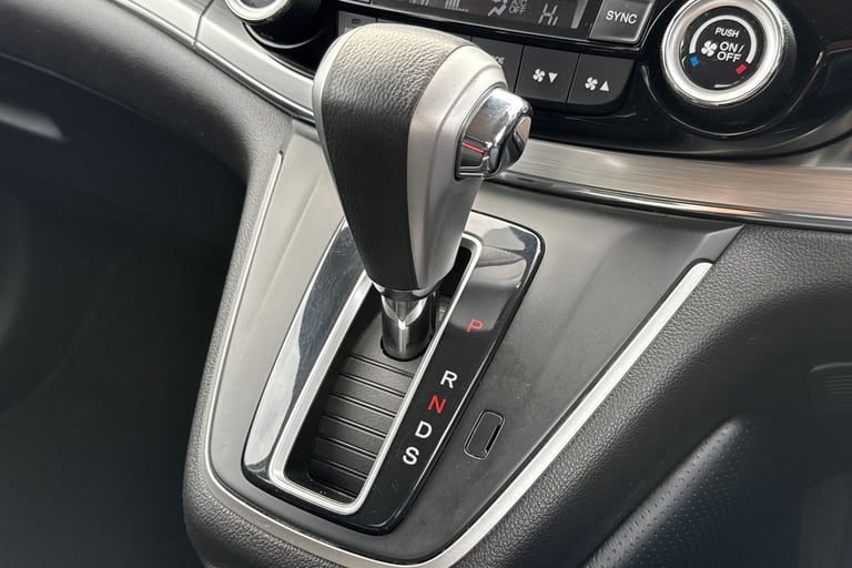 2015 Honda CR-V 2.0 i-VTEC SE 5dr Auto [Nav/DASP] ESTATE PETROL Automatic