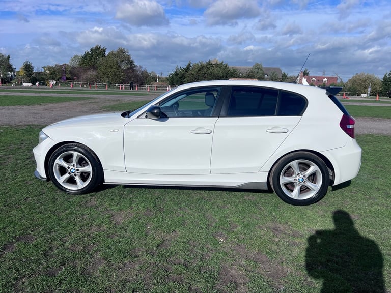 2010 BMW 1 Series 2.0 116i Sport Hatchback 5dr Petrol Steptronic Euro 5 (122 ps)