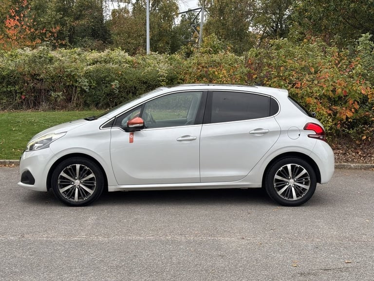 2016 Peugeot 208 1.6 BlueHDi Roland Garros Hatchback 5dr Diesel Manual Euro 6 (100 ps) Hatchback ...