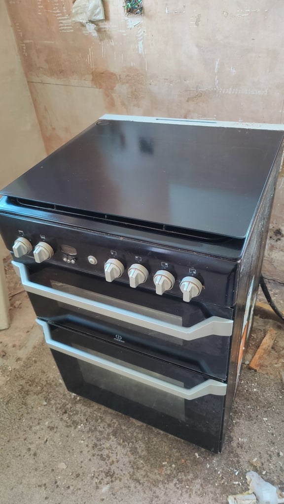 image for Indesit black 5 burner gas cooker for sale with oven and grill