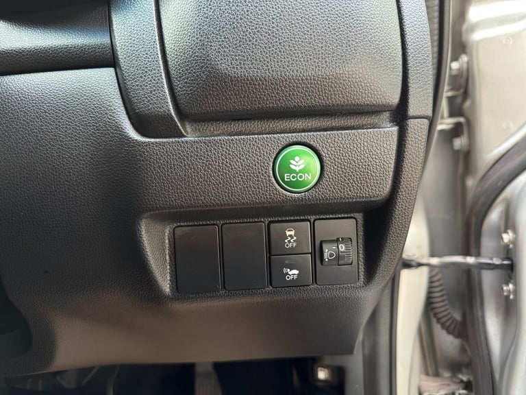 2014 Honda Fit JAZZ 1.5 HYBRID AUTO Hatchback Petrol/Electric Hybrid Automatic