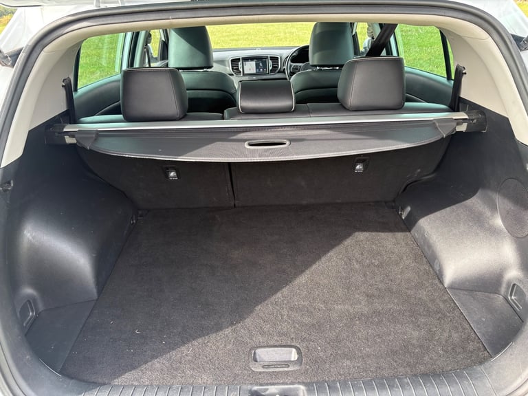 Kia, SPORTAGE, Estate, 2017, Manual, 1995 (cc), 5 doors