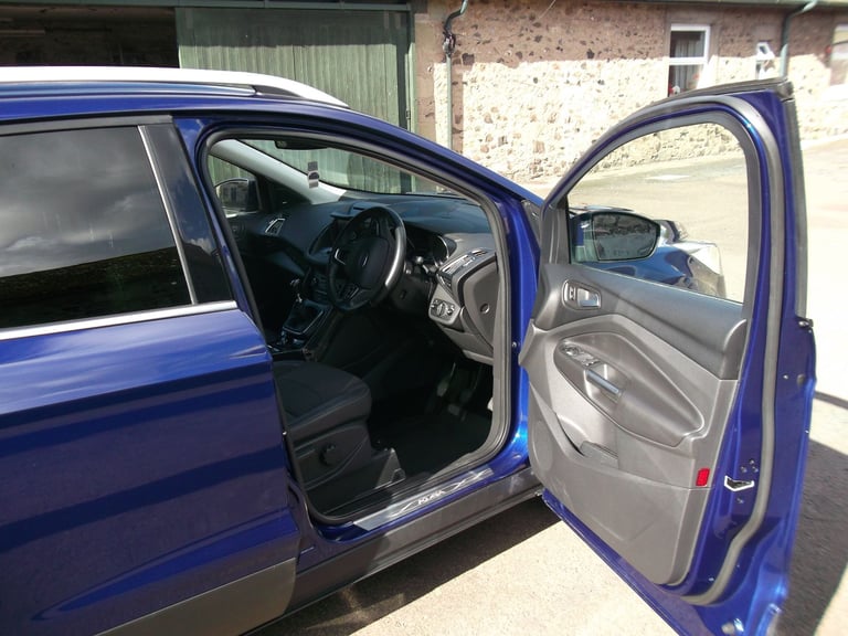 Ford, KUGA, Hatchback, 2018, Manual, 1997 (cc), 5 doors