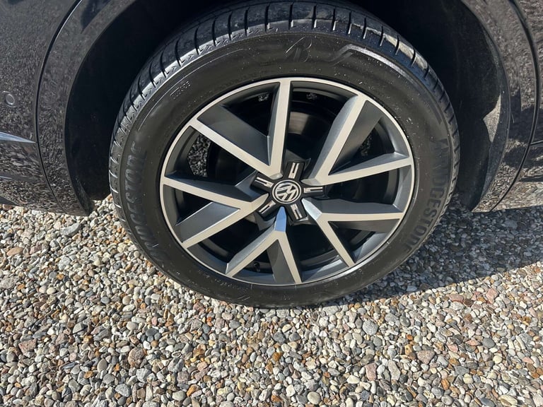 2019 Volkswagen Touareg 3.0 Touareg V6 R-Line TDI Auto 4WD 5dr SUV Diesel Automatic