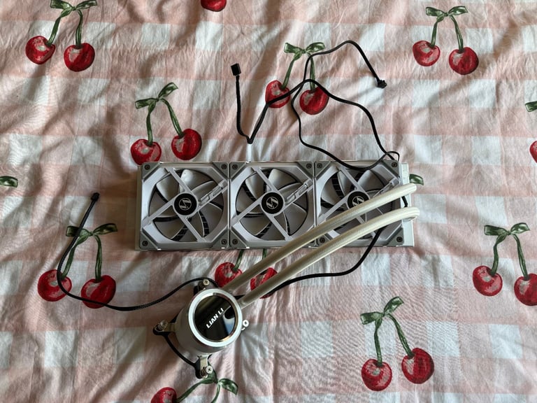 Lian-Li GALAHAD AIO SL 360mm High Performance RGB CPU Water Cooler - White (Read Description)