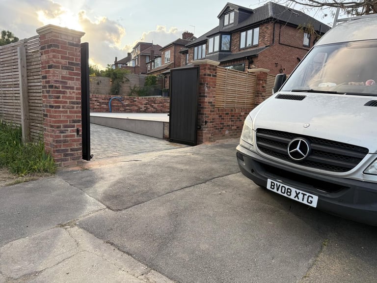 AUTOMATIC GATES