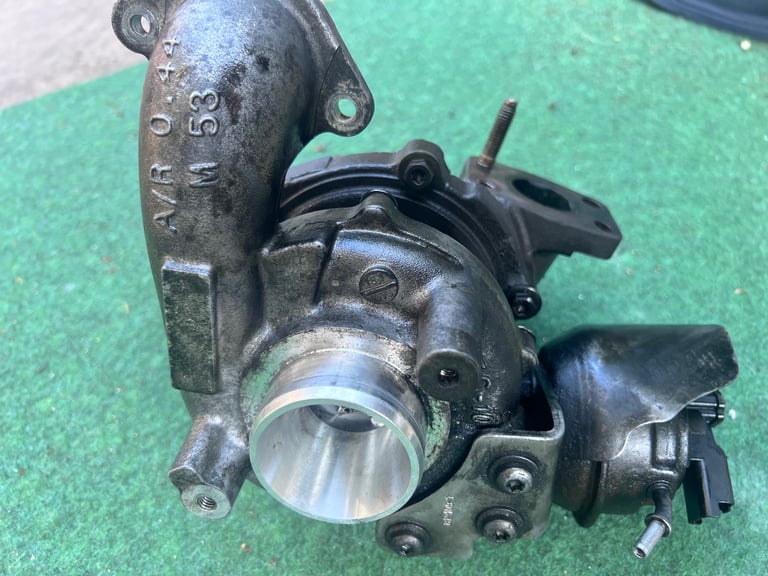 Turbocharger for Peugeot 308 1.6 HDi (2016) – Original Honeywell – Used