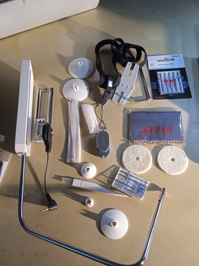 Pfaff creative 4.5  computerised sewing& embroidery machine ONO