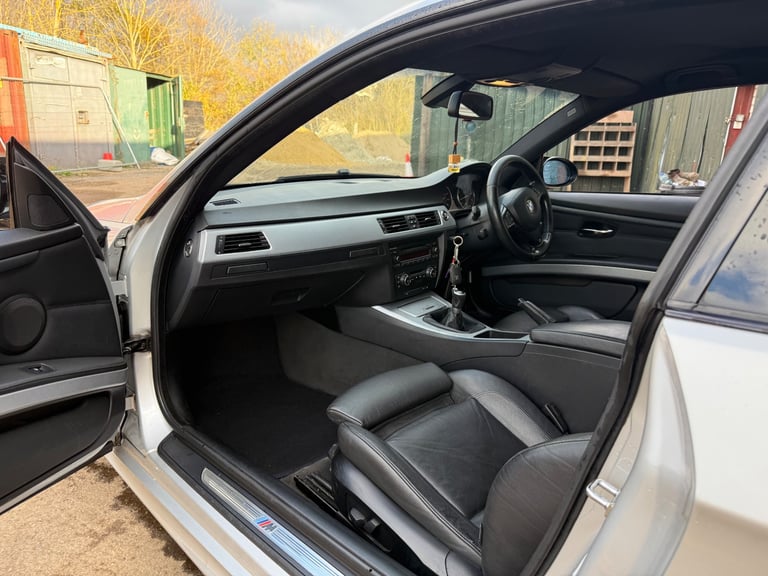 BMW, 3 SERIES, Coupe, 2009, Manual, 1995 (cc), 2 doors