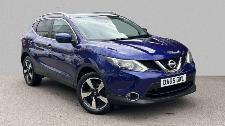 image for 2015 Nissan Qashqai 1.2 DiG-T N-Tec+ 5dr HATCHBACK PETROL Manual