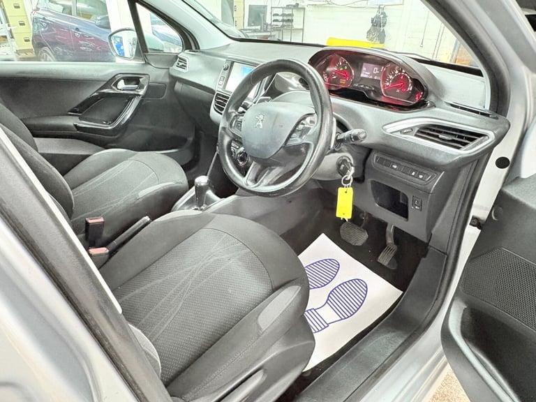2013 Peugeot 208 1.4 e-HDi Active 5dr EGC HATCHBACK Diesel Automatic