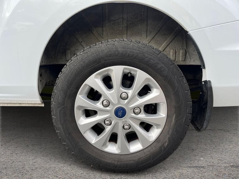 2022 Ford Transit Custom Double Cab in Van Limited 2.0L 170PS AUTO Frozen White