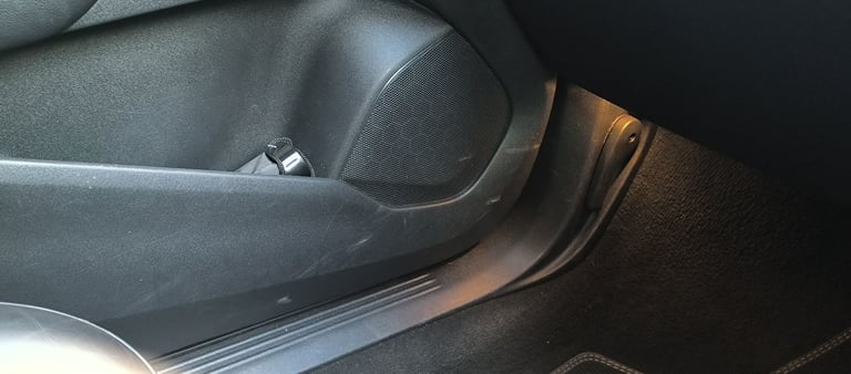 Volvo, V40 D4 R Design Pro, Hatchback, 2017, Manual, 1969 (cc), 5 doors - Price Negotiable.