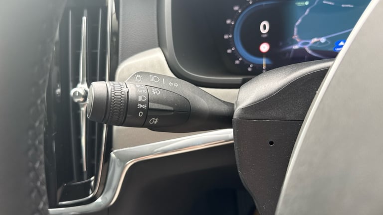 2025 Volvo V90 2.0 T6 [350] PHEV Plus Dark 5dr AWD Auto Estate Estate Hybrid Automatic