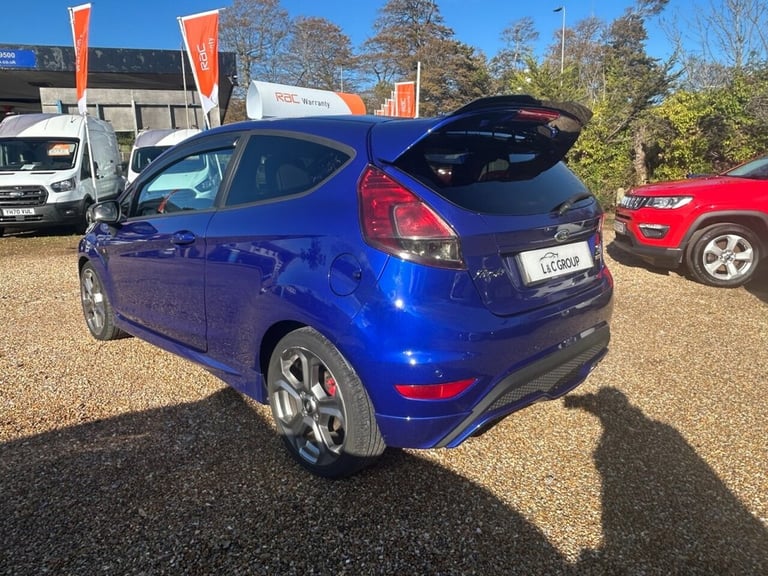 2014 Ford Fiesta 1.6T EcoBoost ST-2 3dr (182 ps) Hatchback Petrol Manual