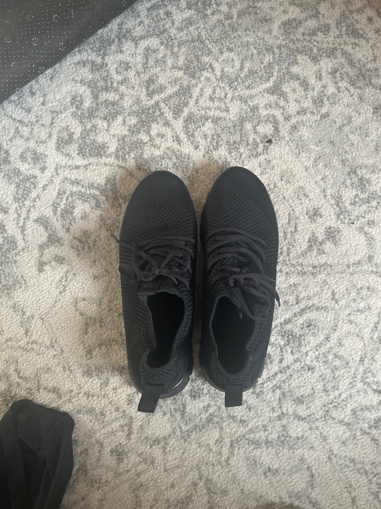 image for Outdoor running shoes 