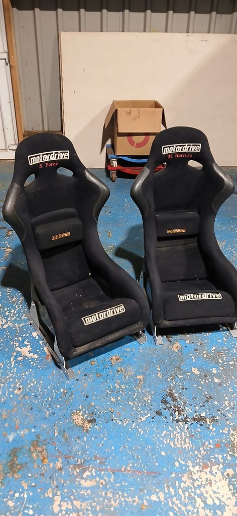 Bucket seats