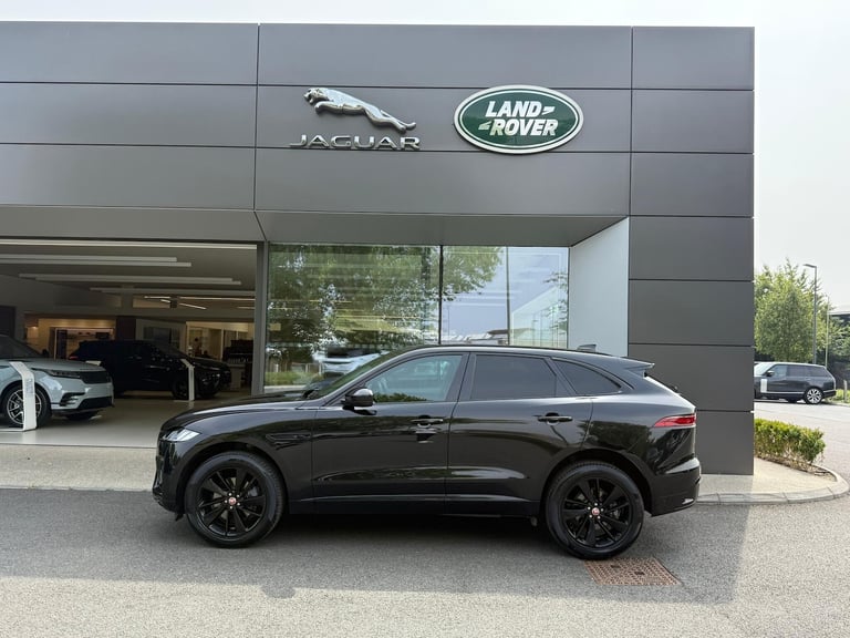 2022 Jaguar F-Pace 2.0 D200 MHEV R-Dynamic Black SUV 5dr Diesel Auto AWD Euro 6 (s/s) (204 ps) ES...