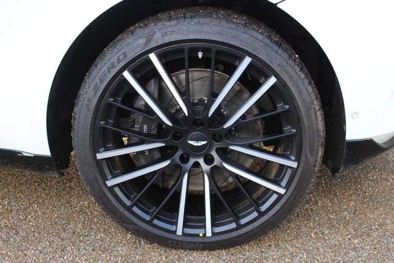 2023 Aston Martin DBX V8 550 5dr Touchtronic HATCHBACK PETROL Automatic