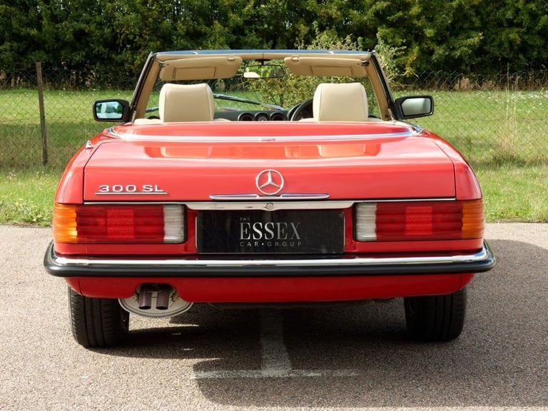 1988 Mercedes-Benz SL 3l 2d  AUTO  188 BHP Convertible Petrol Automatic