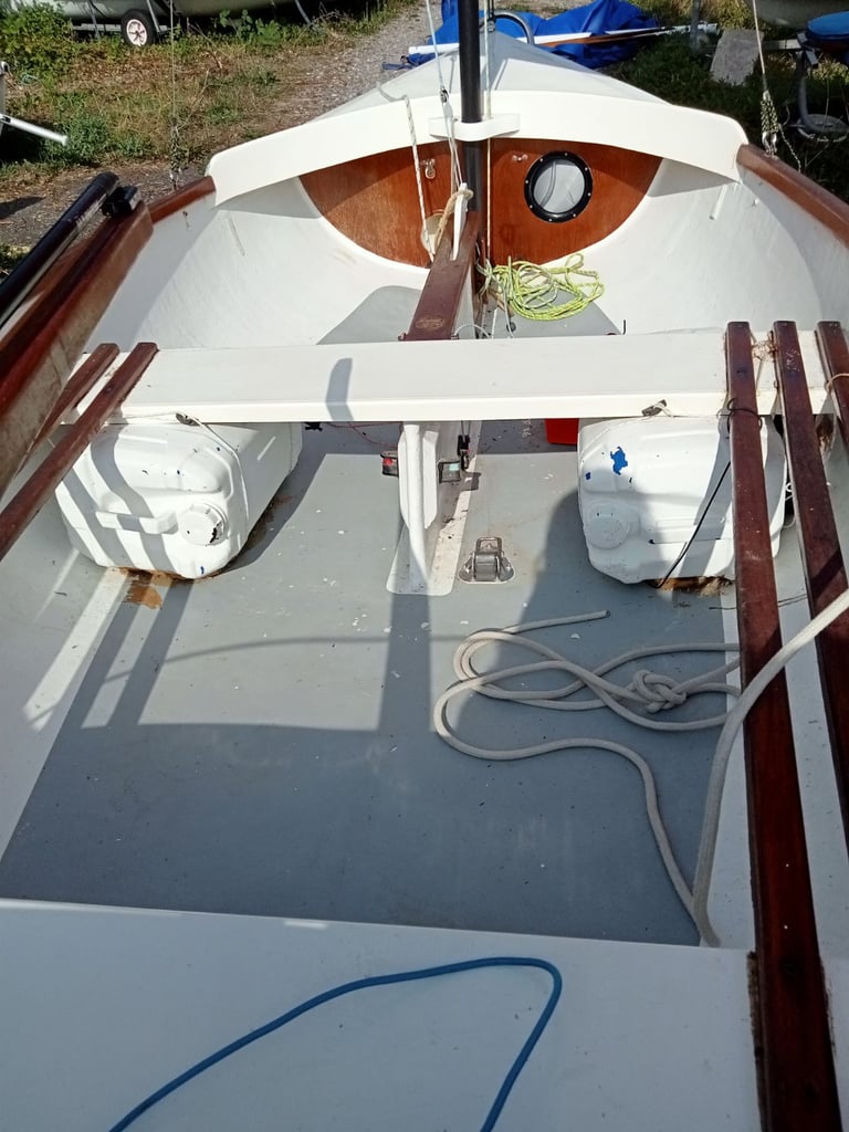 Avon Scow