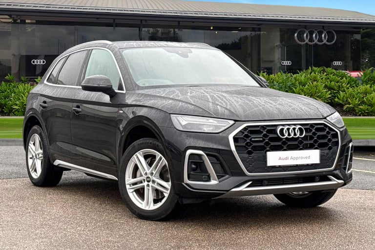 image for 2024 Audi Q5 S line 50 TFSI e quattro 299 PS S tronic SUV PETROL/ELECTRIC Automatic