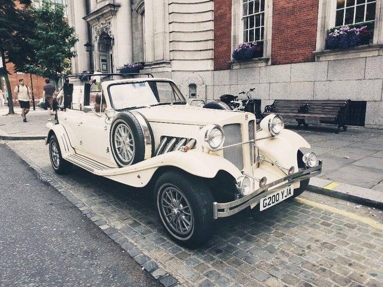CORONA VIRUS DEPOSIT - Classic Wedding Car + Wedding Car Hire + Vintage car hire + Groomsmen limo