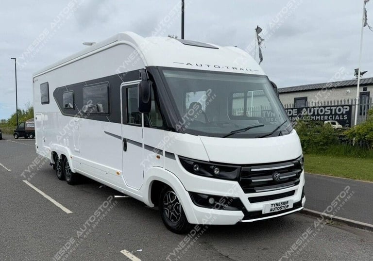 25 AUTO-TRAIL FRONTIER GRANDE FRONTIER GF- 88 6 BERTH MOTORHOME  DIESEL