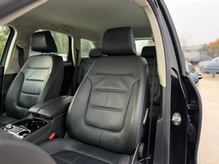 2015 Volkswagen Touareg 3.0 TDI V6 BlueMotion Tech Escape SUV 5dr Diesel