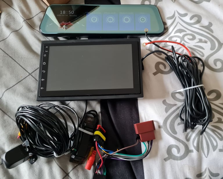 Head unit/ dash cam/additional cameras